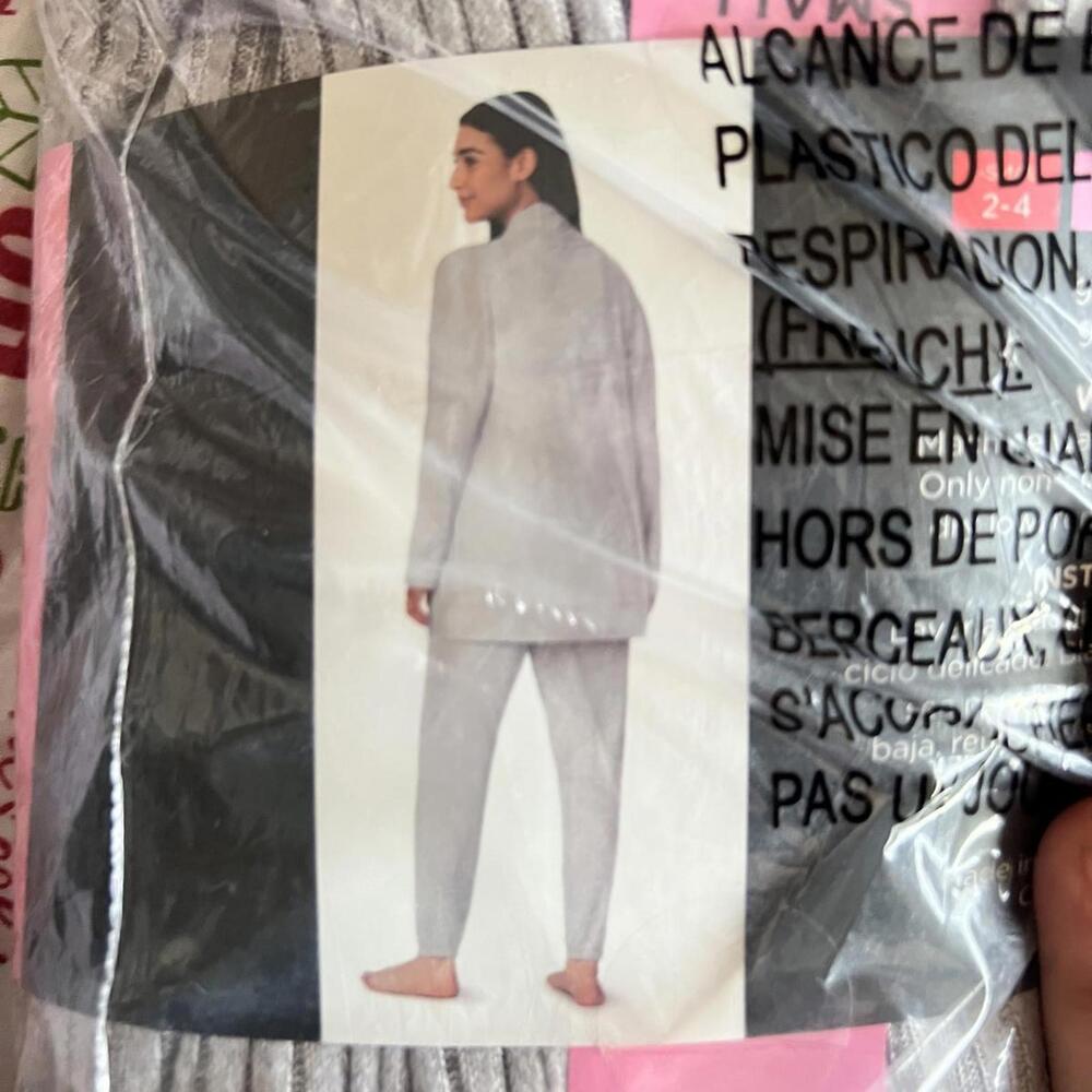 Cuddl Duds 3-Piece Cozy Pajama Set - Small, Light Gray - Picture 4 of 5